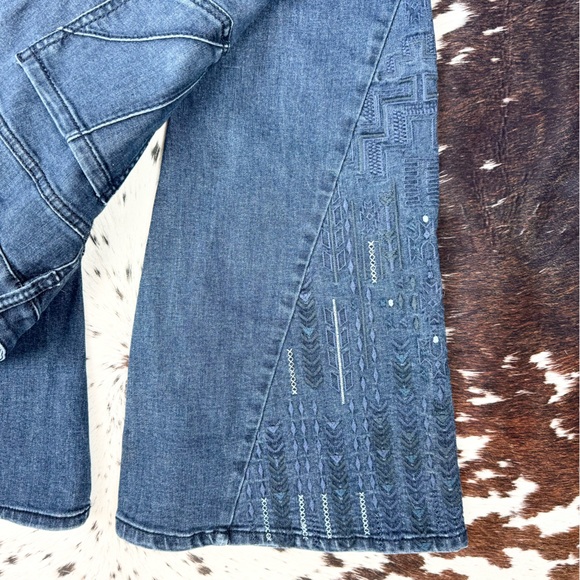 Women's Dark Blue Flare Jeans - Picture 6 of 10